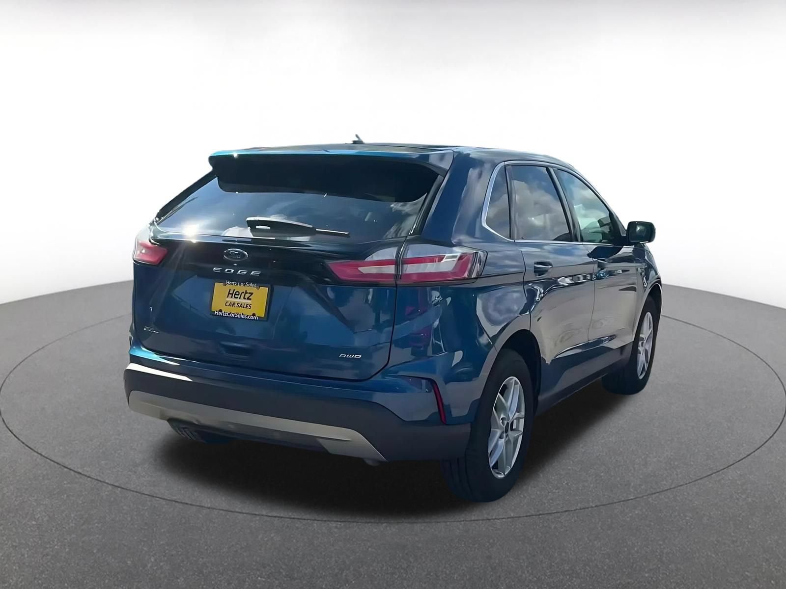 Used 2024 Ford Edge SEL AWD/4WD image 13