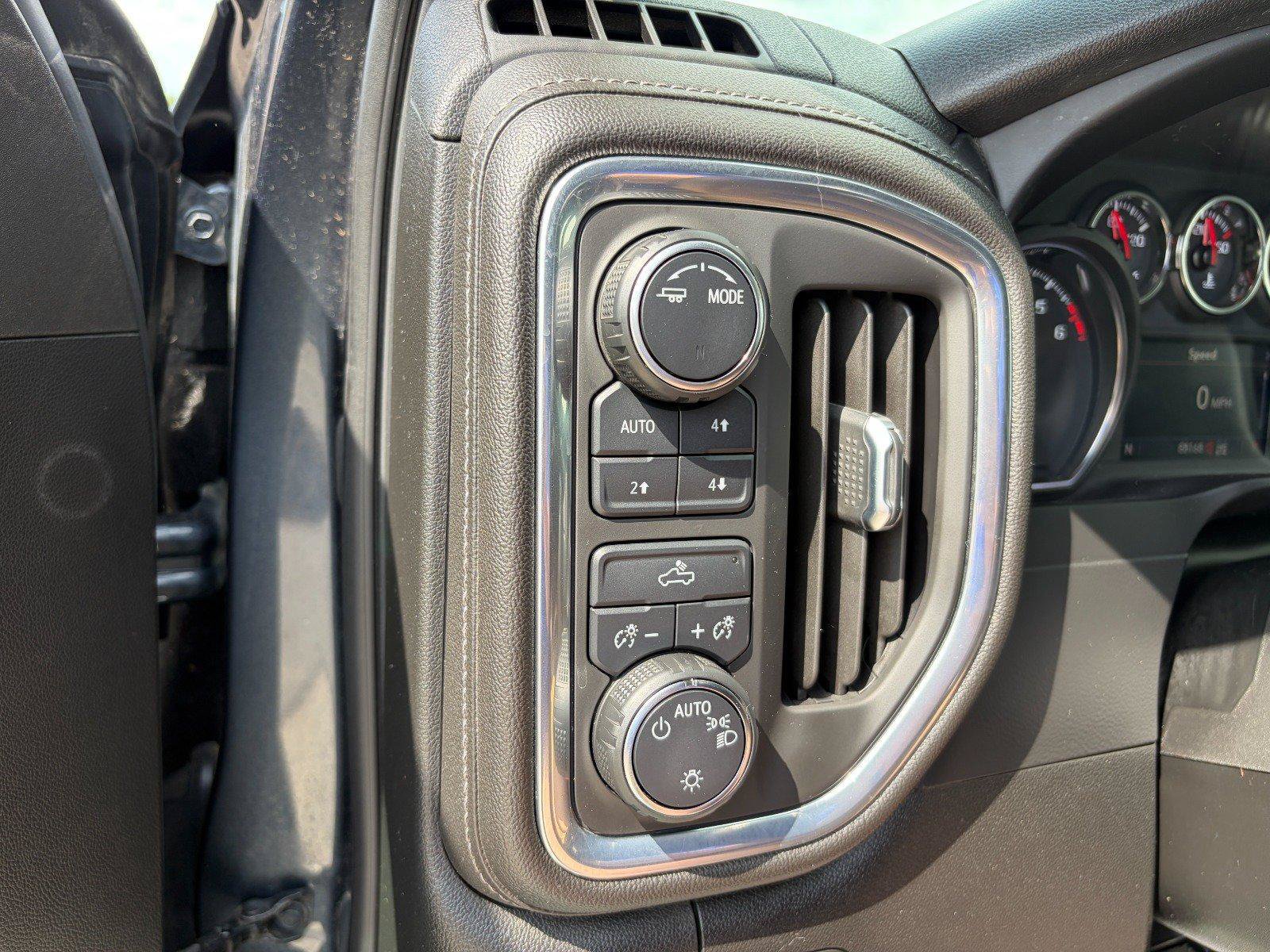 Used 2021 Chevrolet Silverado 1500 LT w/ Z71 Off-Road Package AWD/4WD image 10