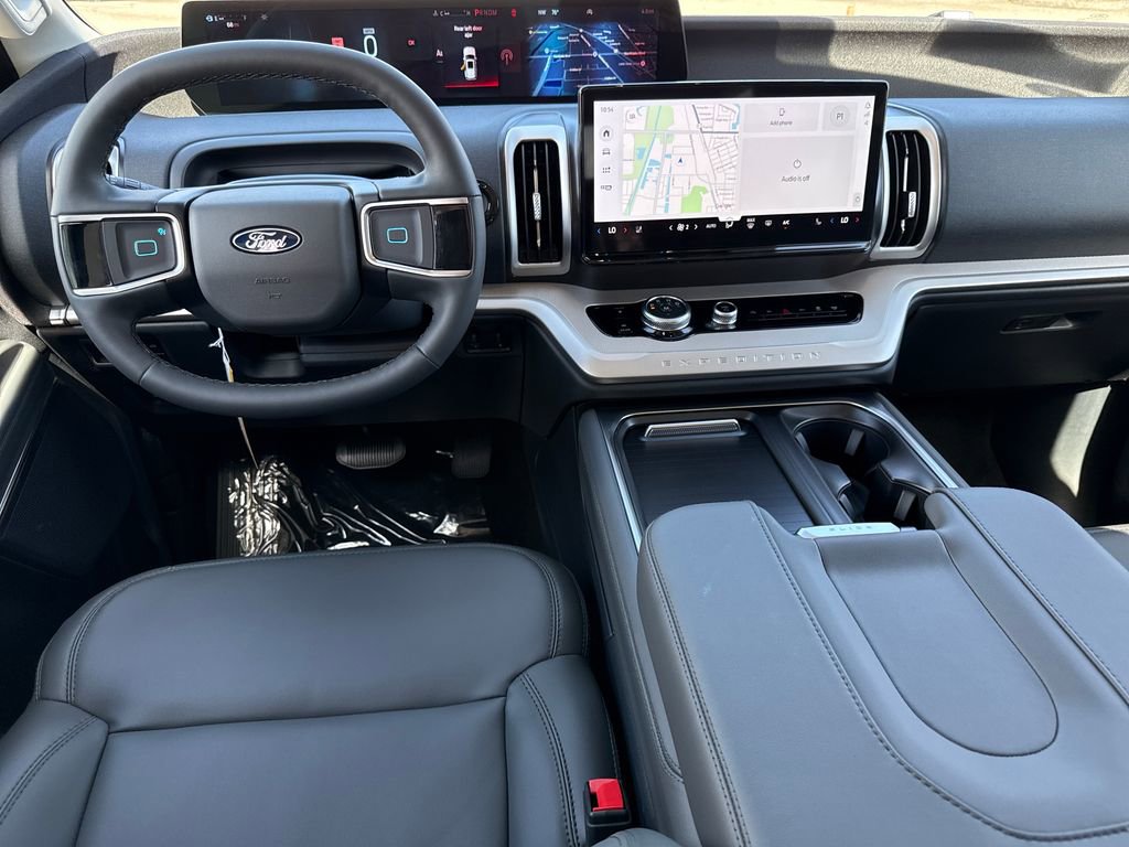New 2026 Ford Expedition Active image 5