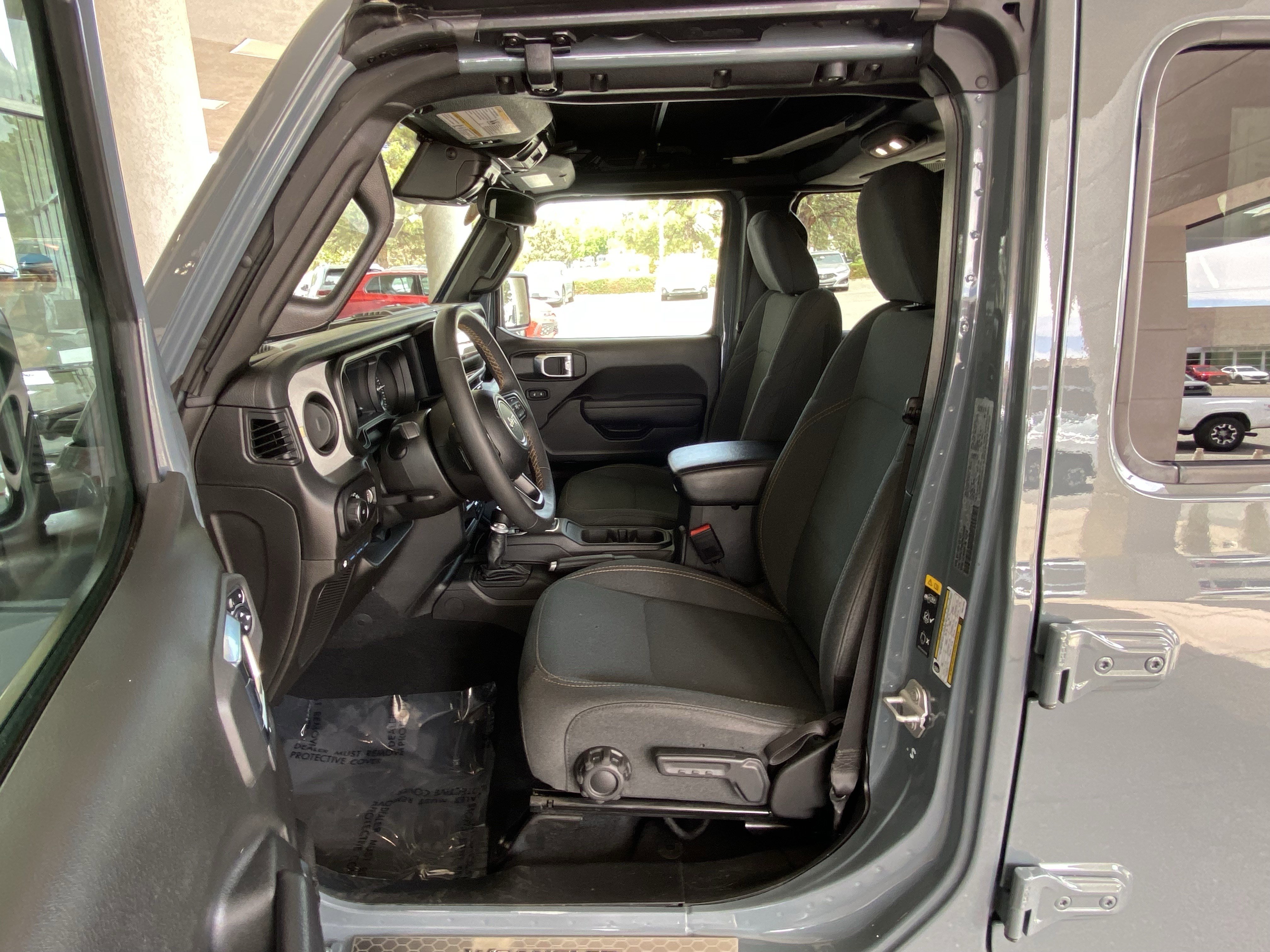 Used 2024 Jeep Wrangler Unlimited w/ Technology Group AWD/4WD image 74