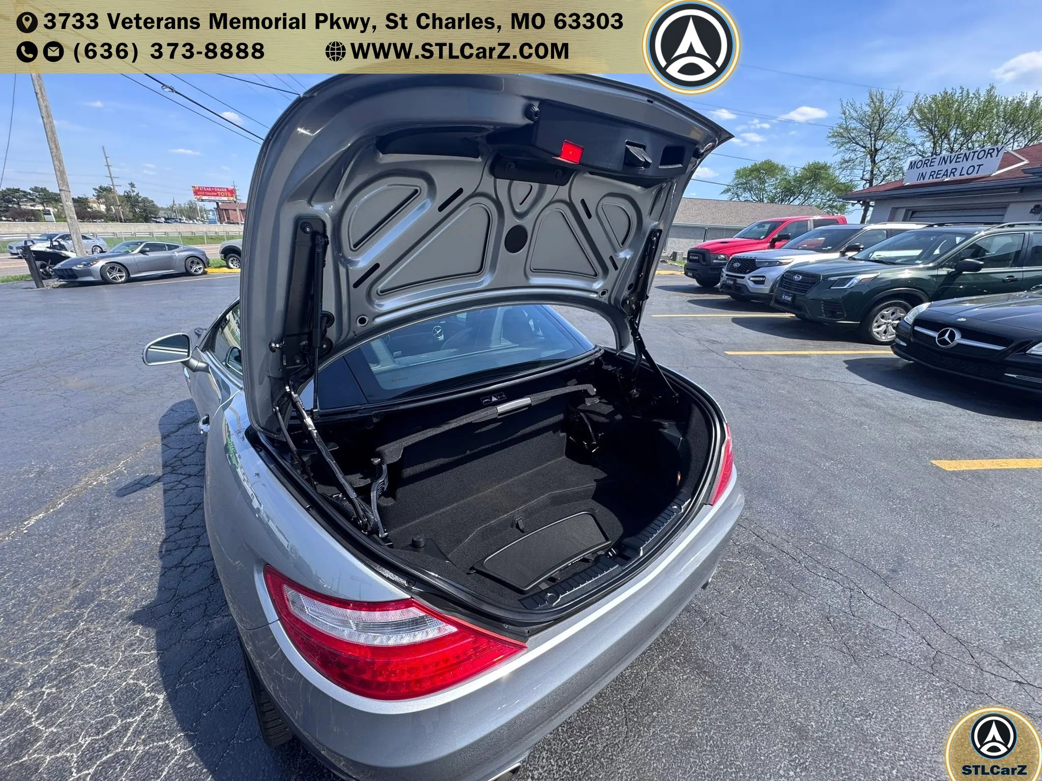 Used 2012 Mercedes-Benz SLK 350 image 11