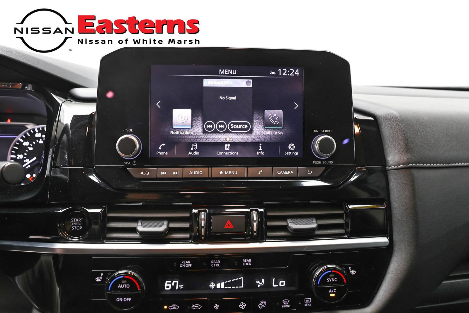 Used 2025 Nissan Pathfinder SV FWD image 12