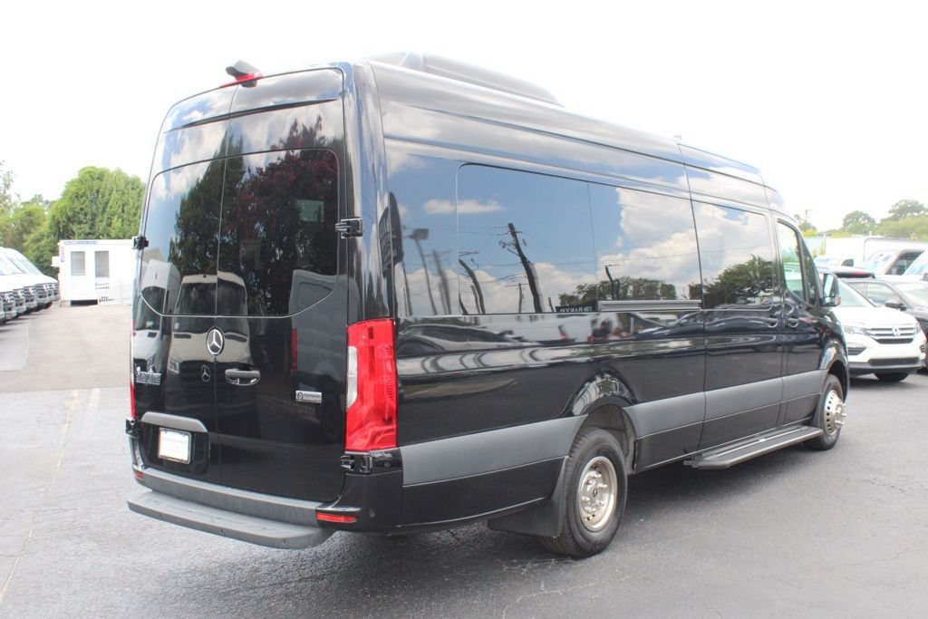 Used 2023 Mercedes-Benz Sprinter 3500 image 7