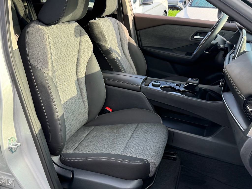 Certified 2022 Nissan Rogue SV AWD/4WD image 18