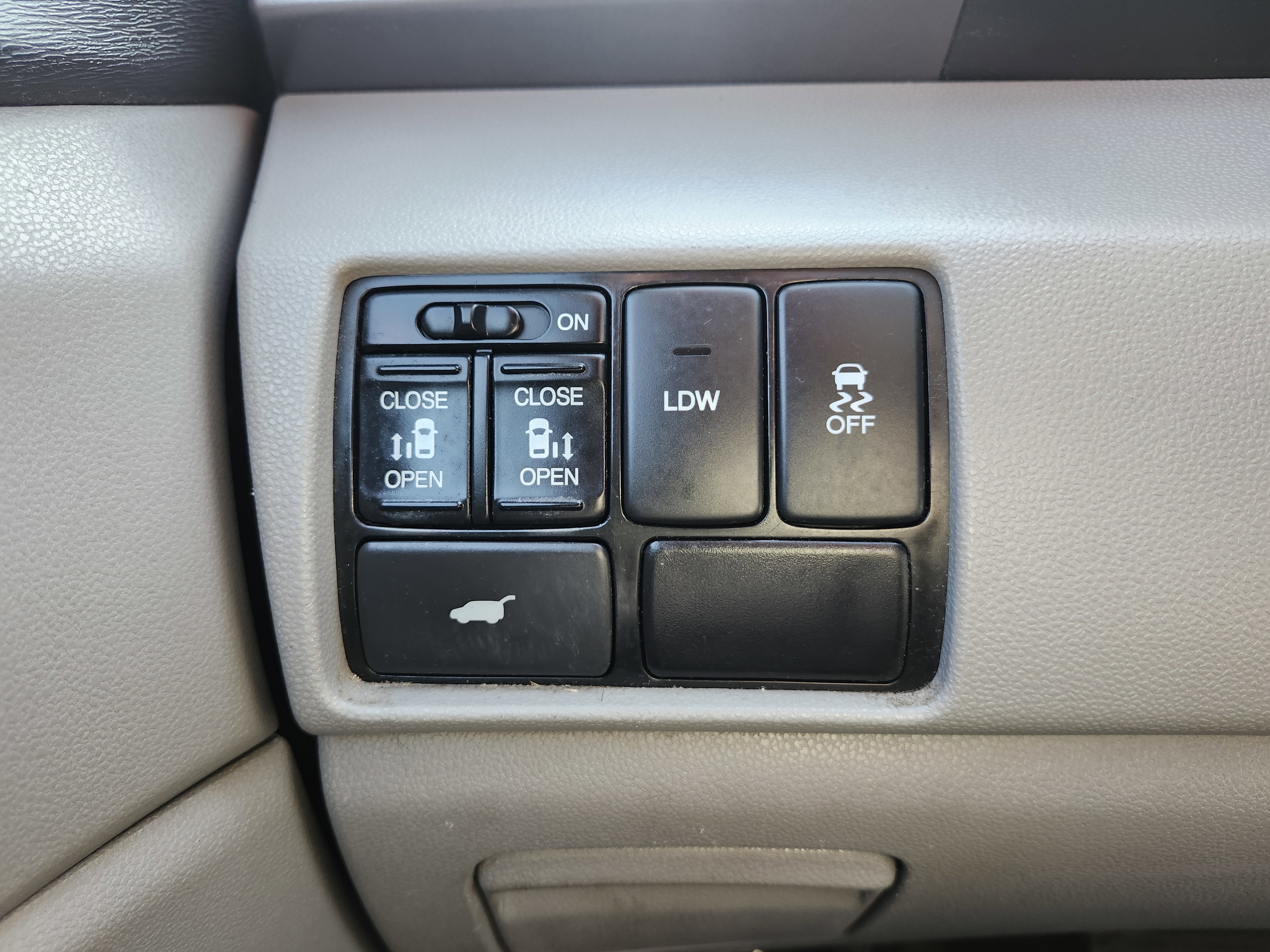 Used 2014 Honda Odyssey EX-L image 10