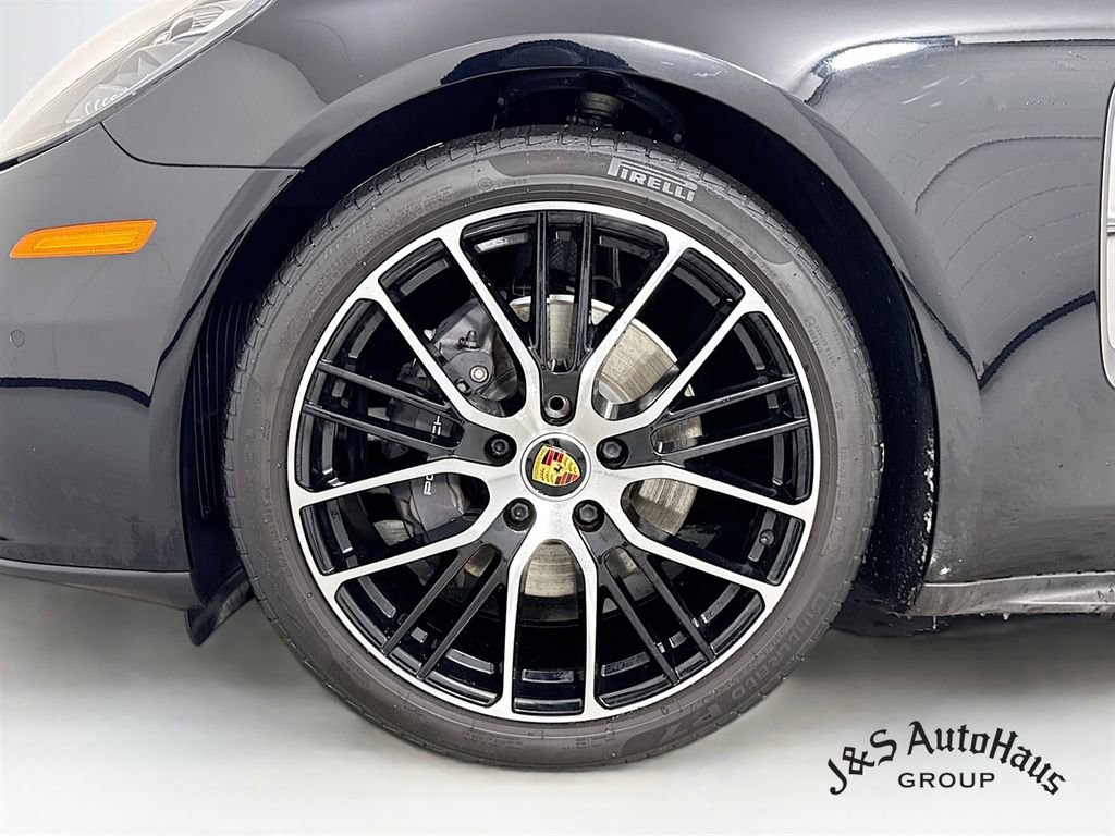 Used 2022 Porsche Panamera Platinum Edition image 38