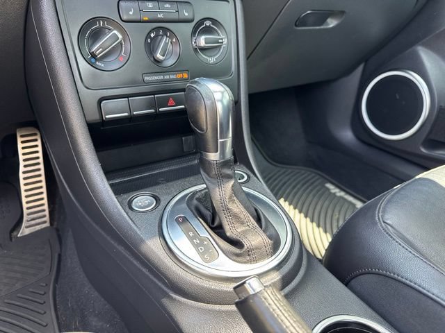 Used 2013 Volkswagen Beetle 2.0T FWD image 13