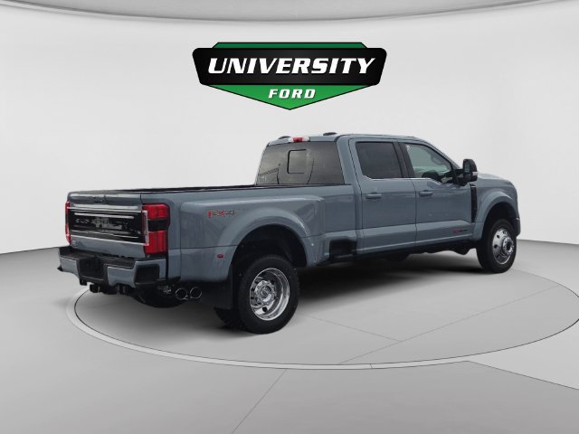 New 2027 Ford F450 Platinum w/ FX4 Off-Road Package AWD/4WD image 3