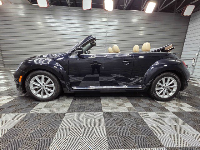 Used 2018 Volkswagen Beetle 2.0T S w/ Style & Comfort Package FWD image 8