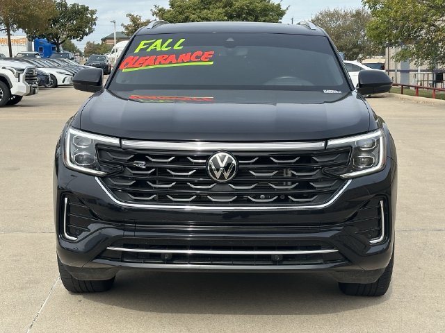 Used 2024 Volkswagen Atlas Cross Sport SEL R-Line AWD/4WD image 7