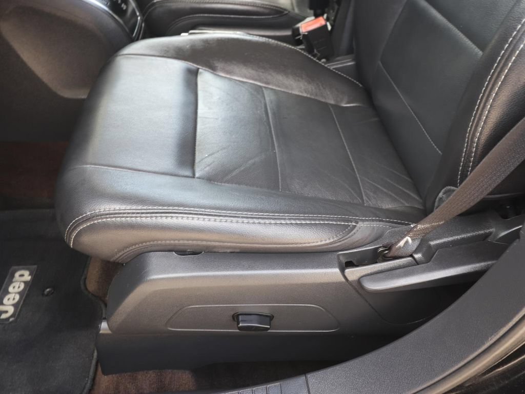 Used 2014 Jeep Patriot Limited AWD/4WD image 16