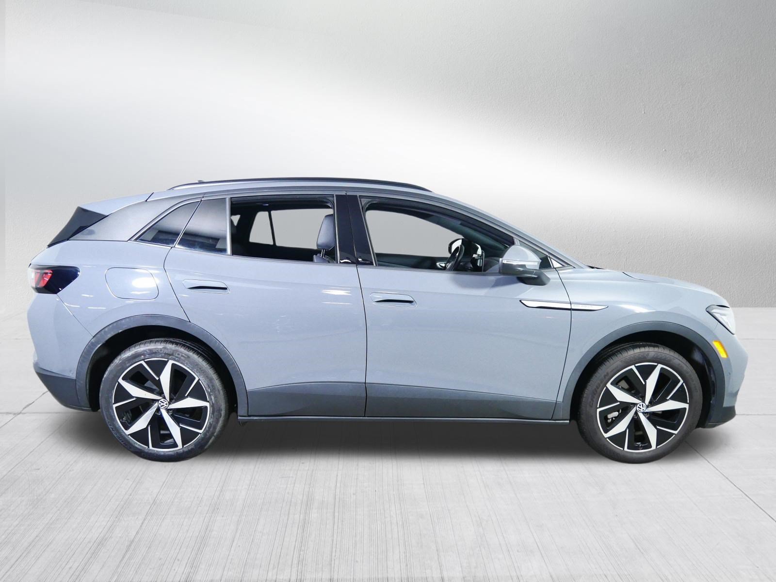 Used 2023 Volkswagen ID.4 Pro S AWD/4WD image 8