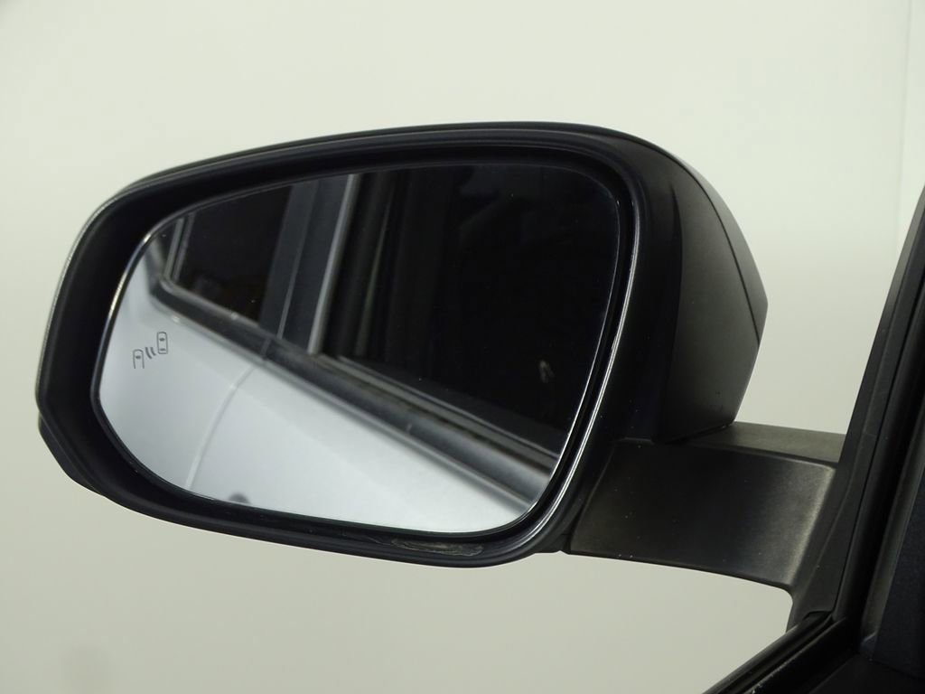 Used 2025 Toyota 4Runner SR5 image 31