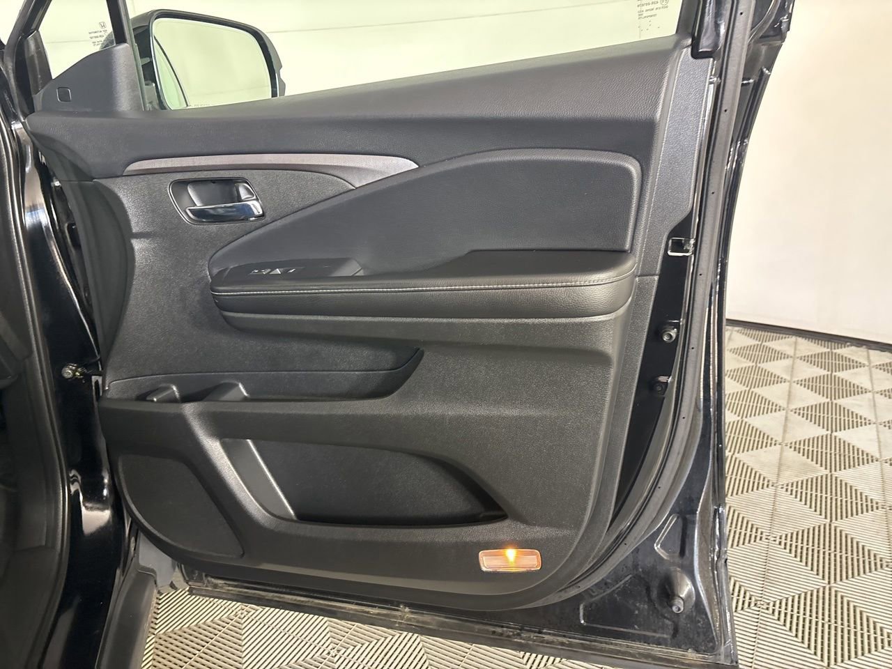 Used 2023 Honda Ridgeline RTL-E image 30