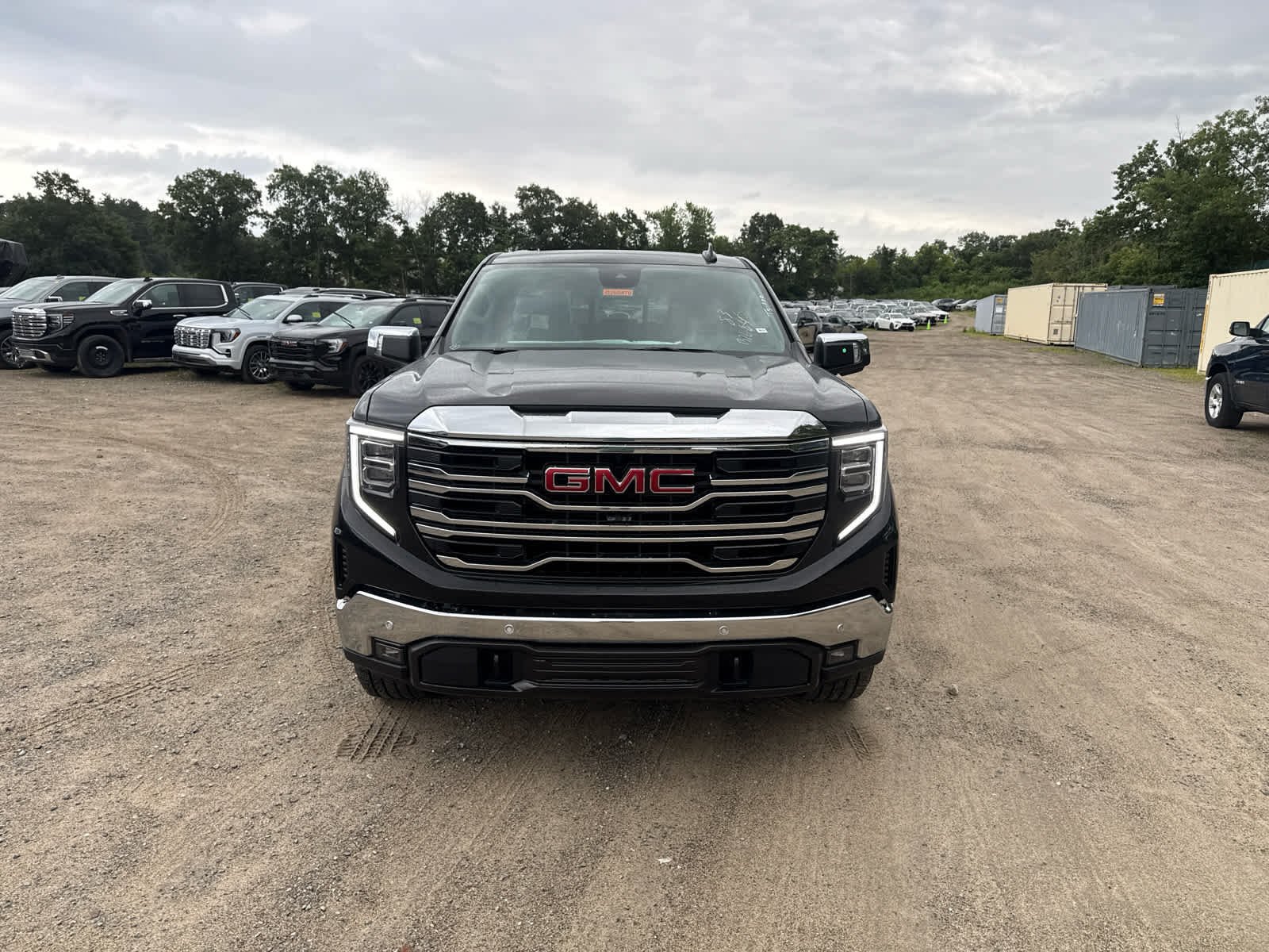 New 2026 GMC Sierra 1500 SLT w/ SLT Premium Plus Package AWD/4WD image 8