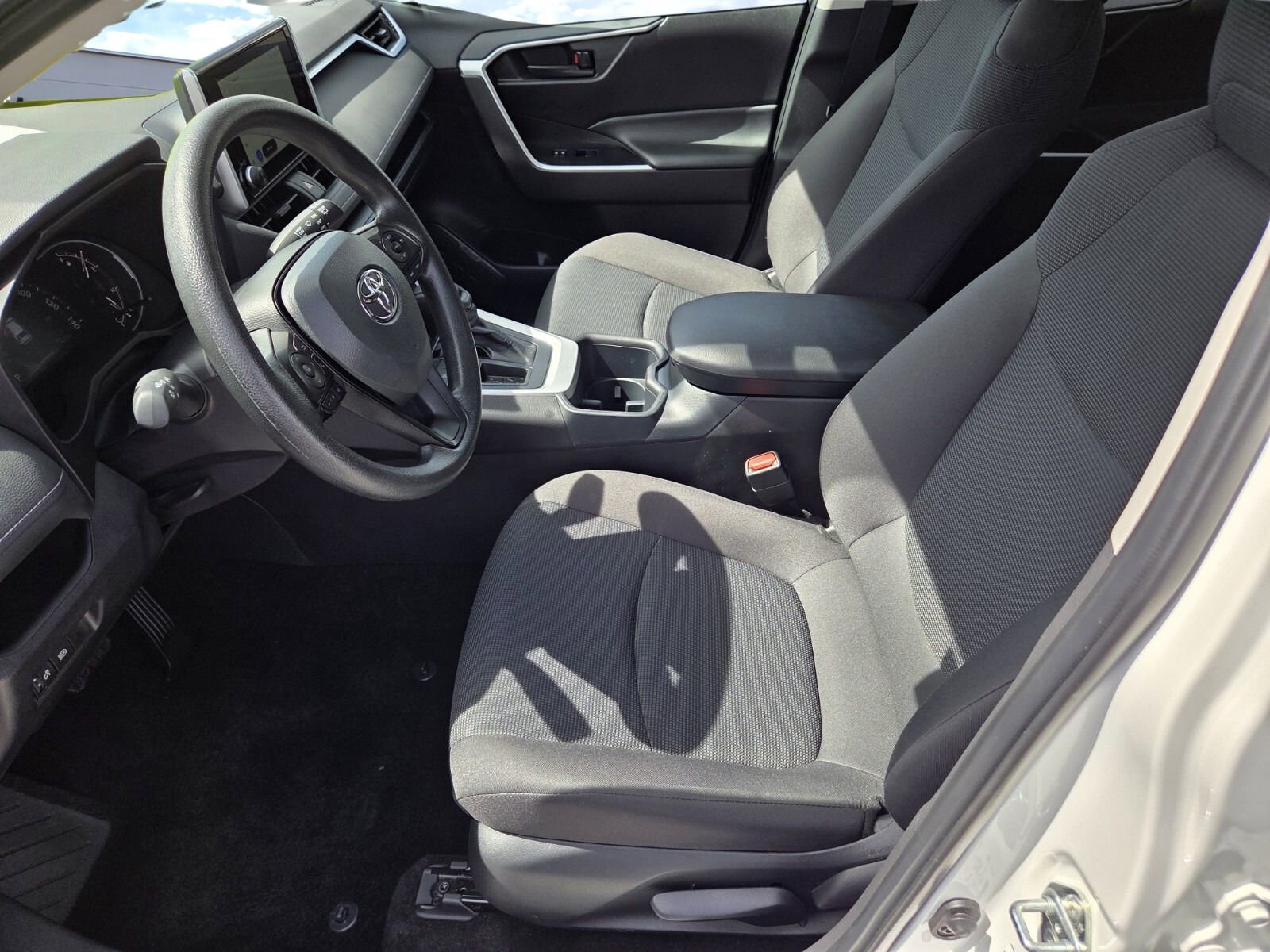 Used 2025 Toyota RAV4 LE FWD image 6