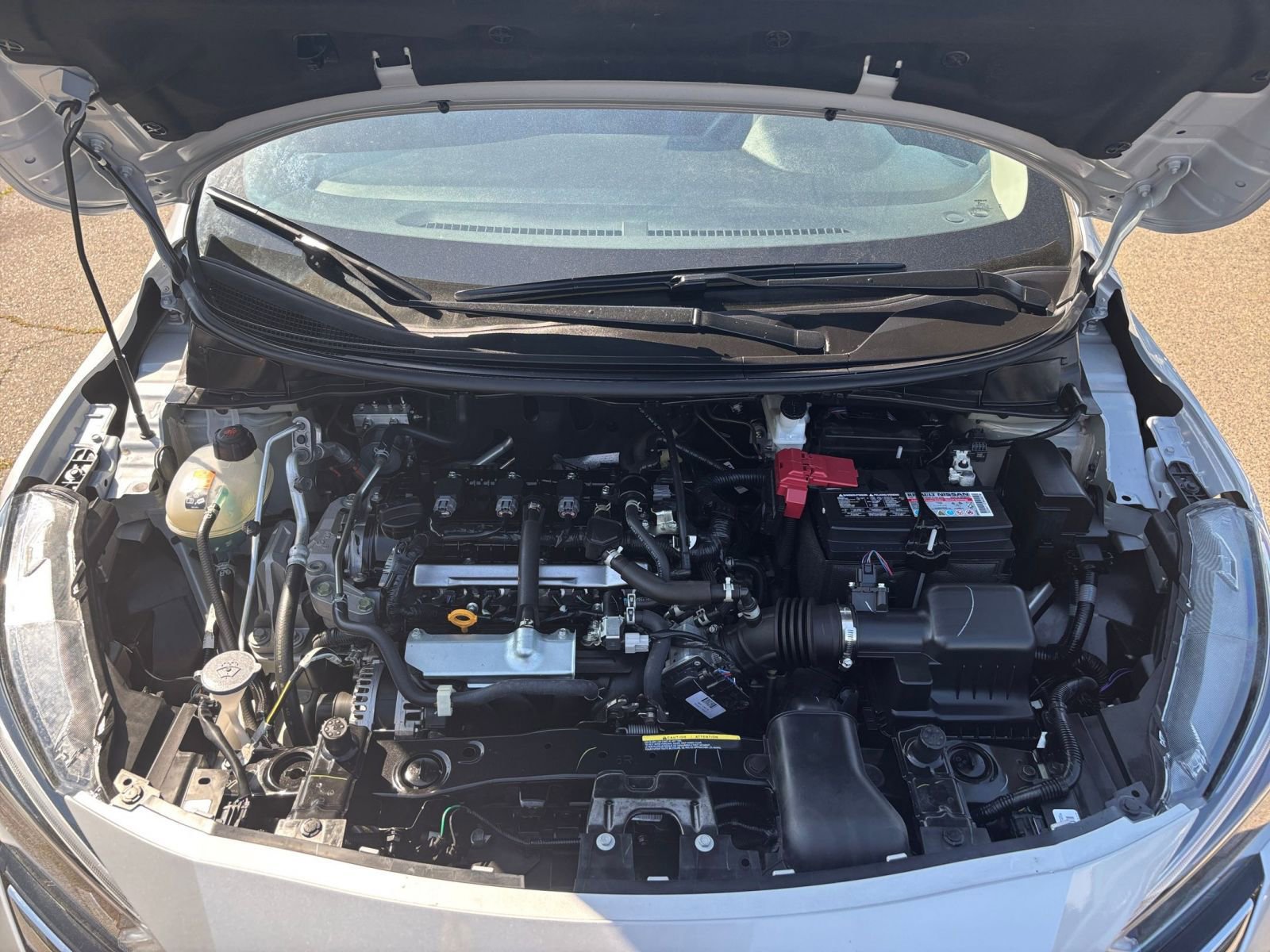 Used 2025 Nissan Versa SV image 30