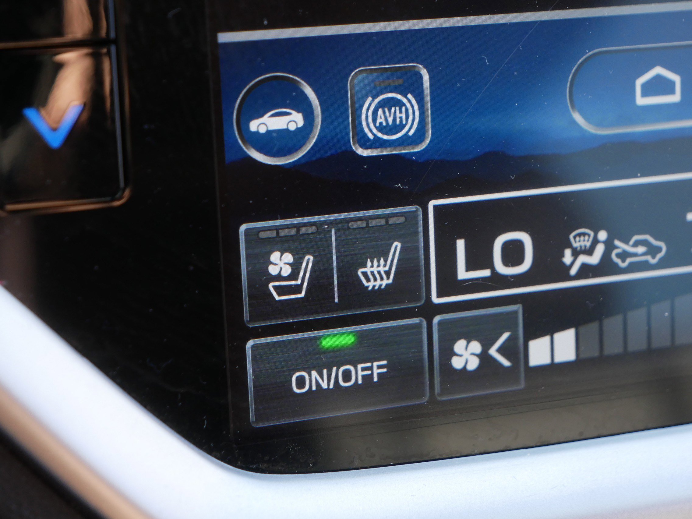 Used 2023 Subaru Ascent Touring image 28