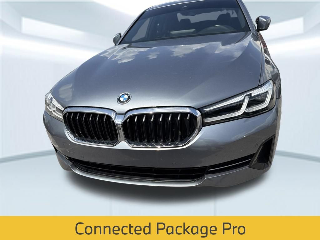 Used 2021 BMW 530i w/ Convenience Package RWD image 2