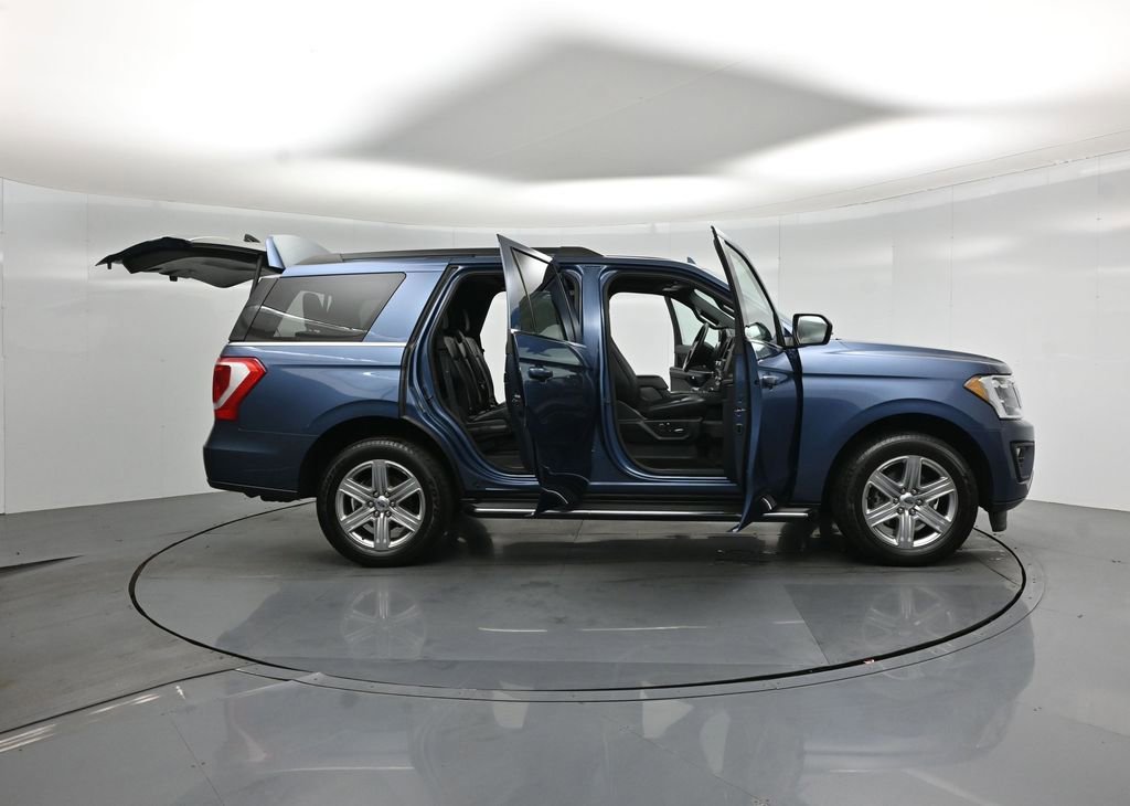 Used 2019 Ford Expedition XLT w/ Equipment Group 202A RWD image 5