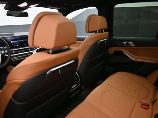 New 2026 BMW X5 xDrive50e w/ Climate Comfort Package image 10