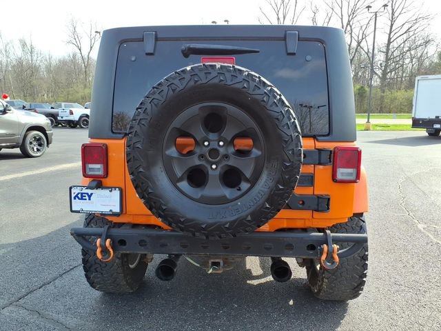 Used 2012 Jeep Wrangler Unlimited Sahara AWD/4WD image 6