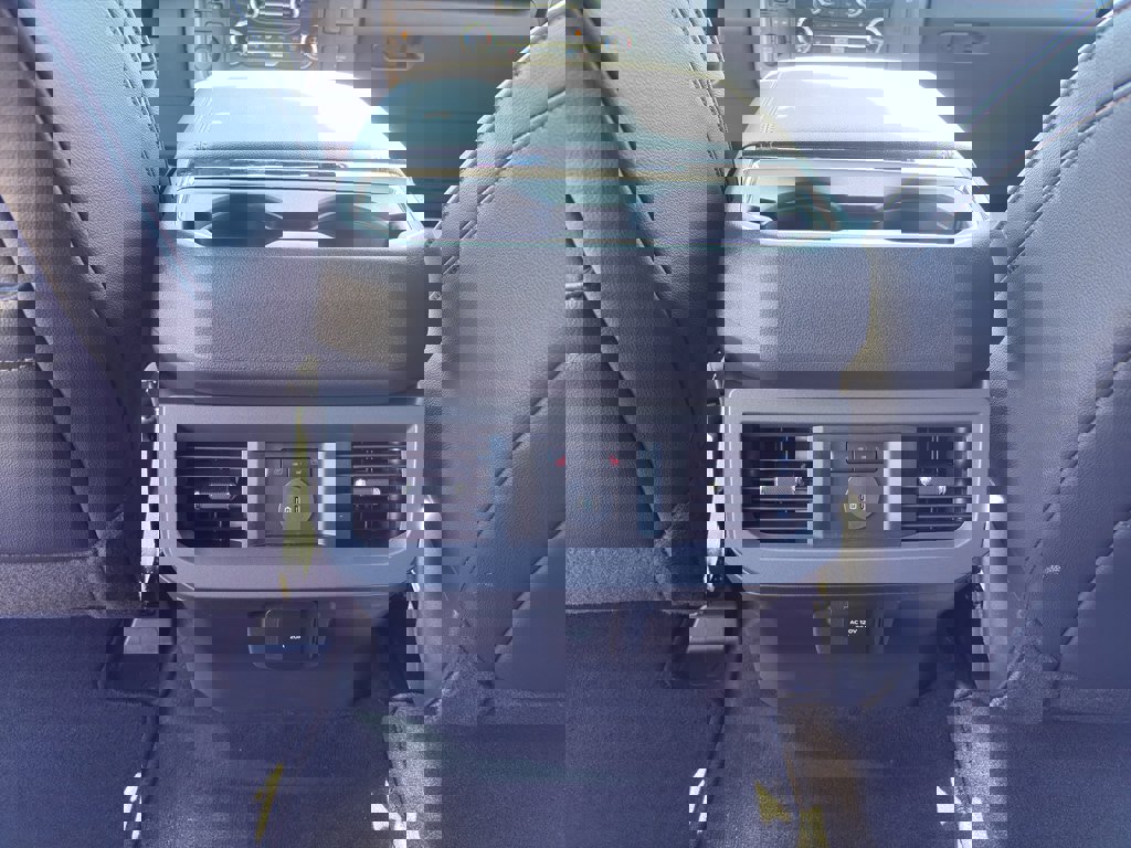 New 2026 Ford F350 Lariat w/ Black Appearance Package image 24