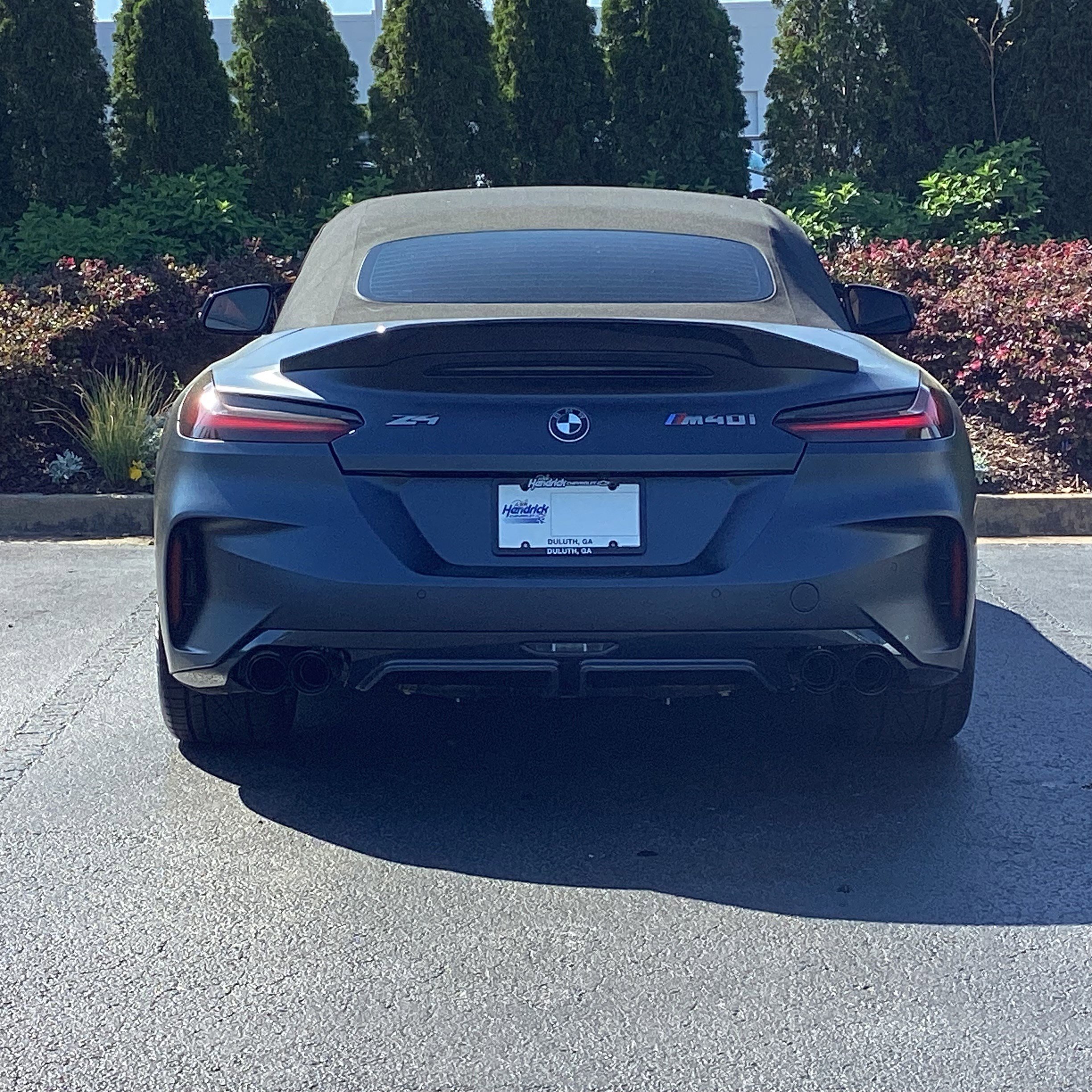 Used 2024 BMW Z4 M40i w/ Premium Package image 9