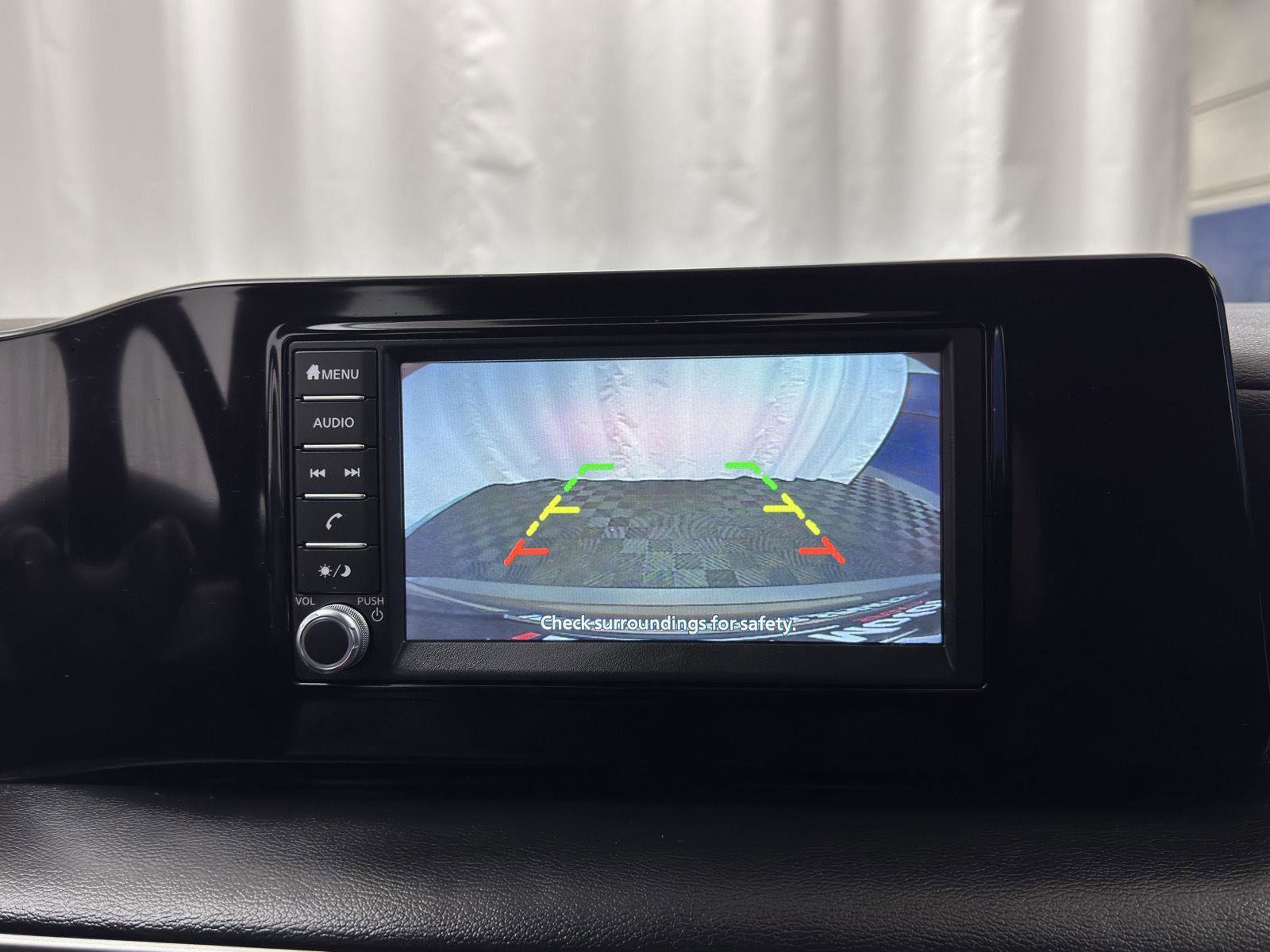 Used 2025 Nissan Kicks S AWD/4WD image 27