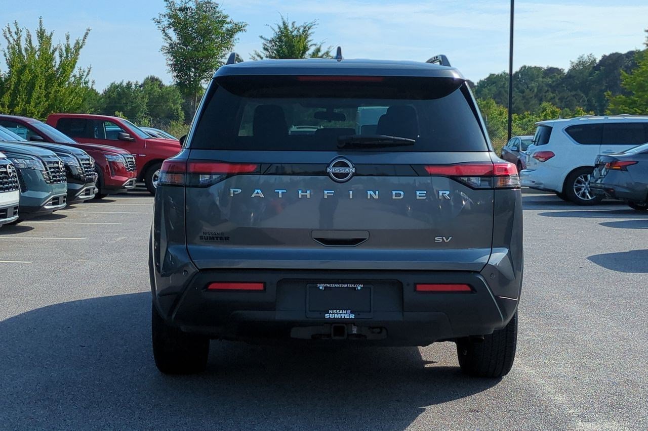 Certified 2023 Nissan Pathfinder SV FWD image 5