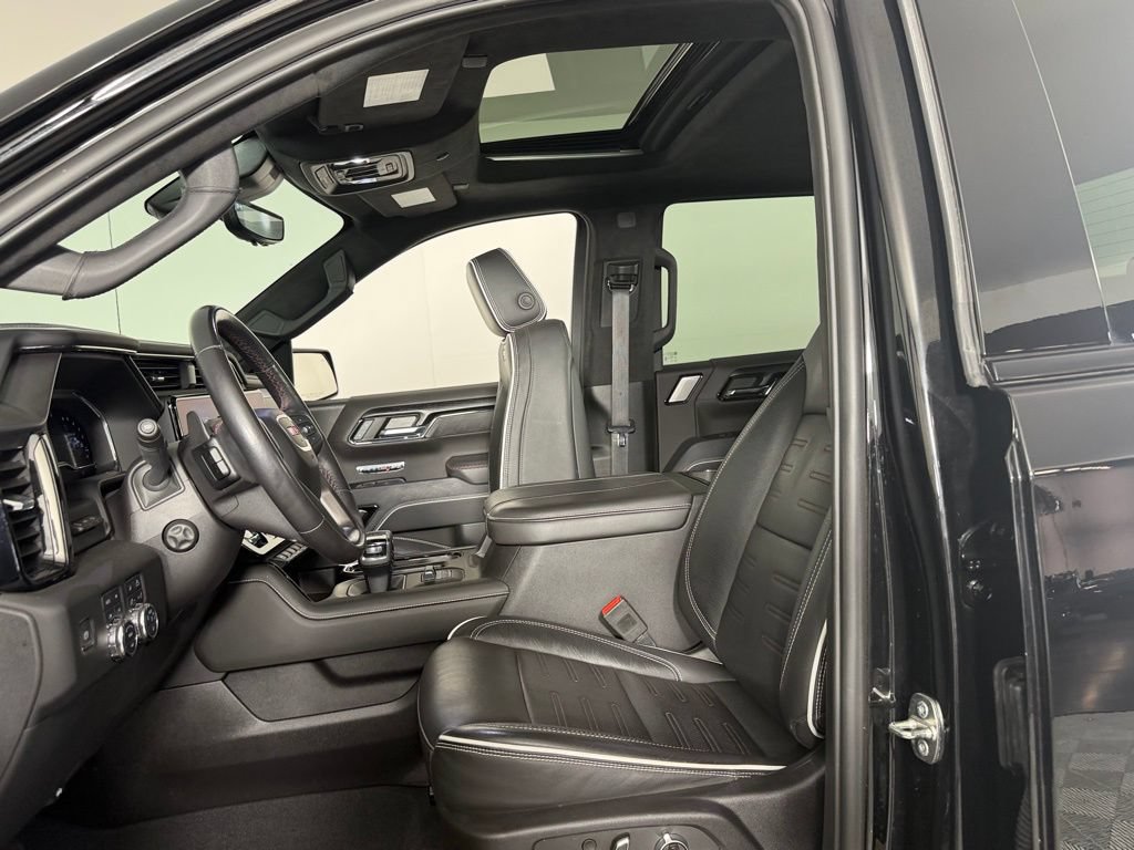 Used 2024 GMC Sierra 1500 AT4X AWD/4WD image 21
