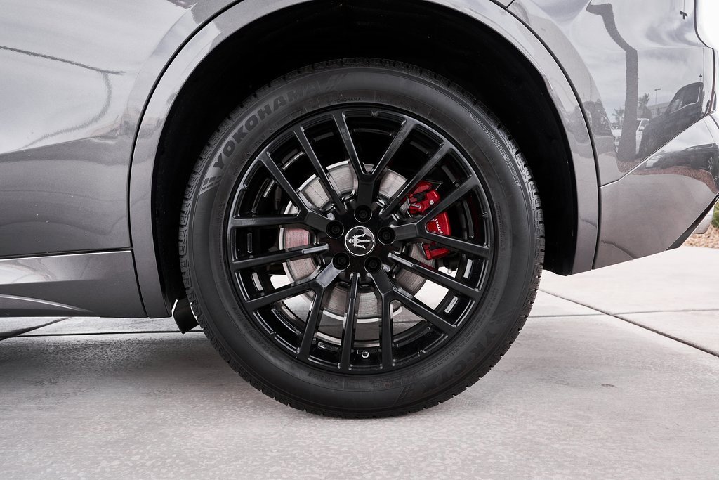 Used 2023 Maserati Grecale GT image 10