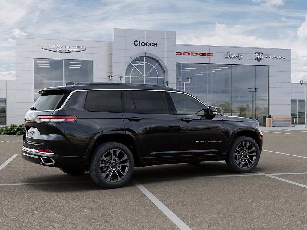 New 2025 Jeep Grand Cherokee L Overland w/ Advanced Protech Group III AWD/4WD image 5