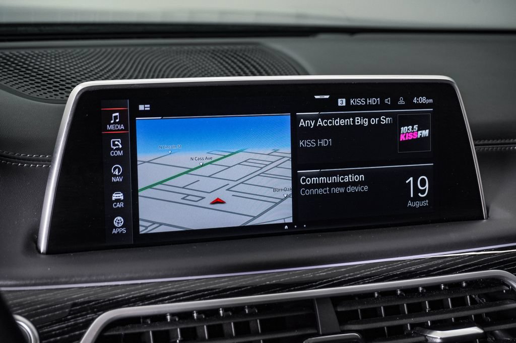Used 2022 BMW 750i xDrive w/ Luxury Rear Seating Package AWD/4WD image 25