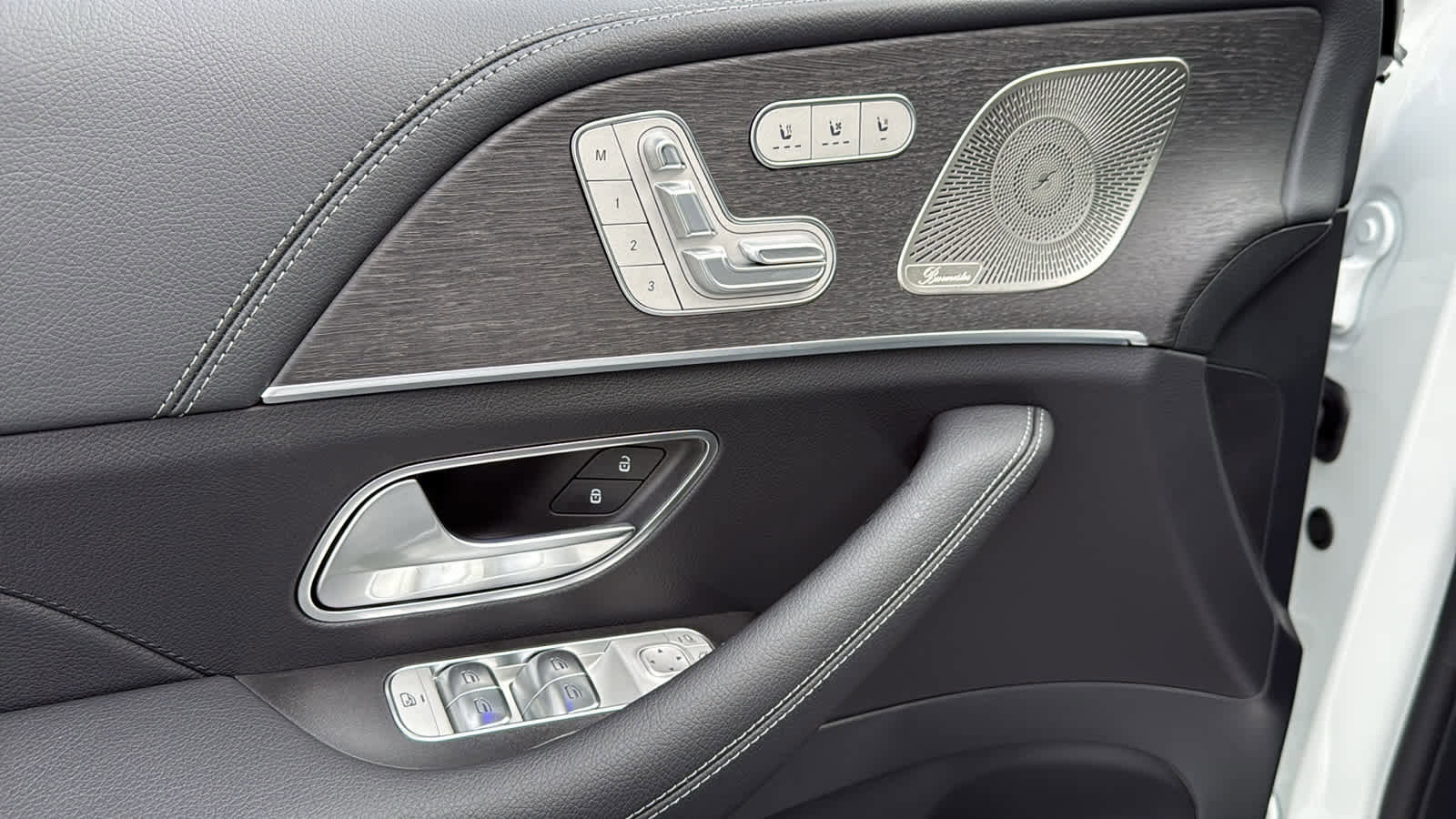 New 2026 Mercedes-Benz GLE 450 4MATIC image 14