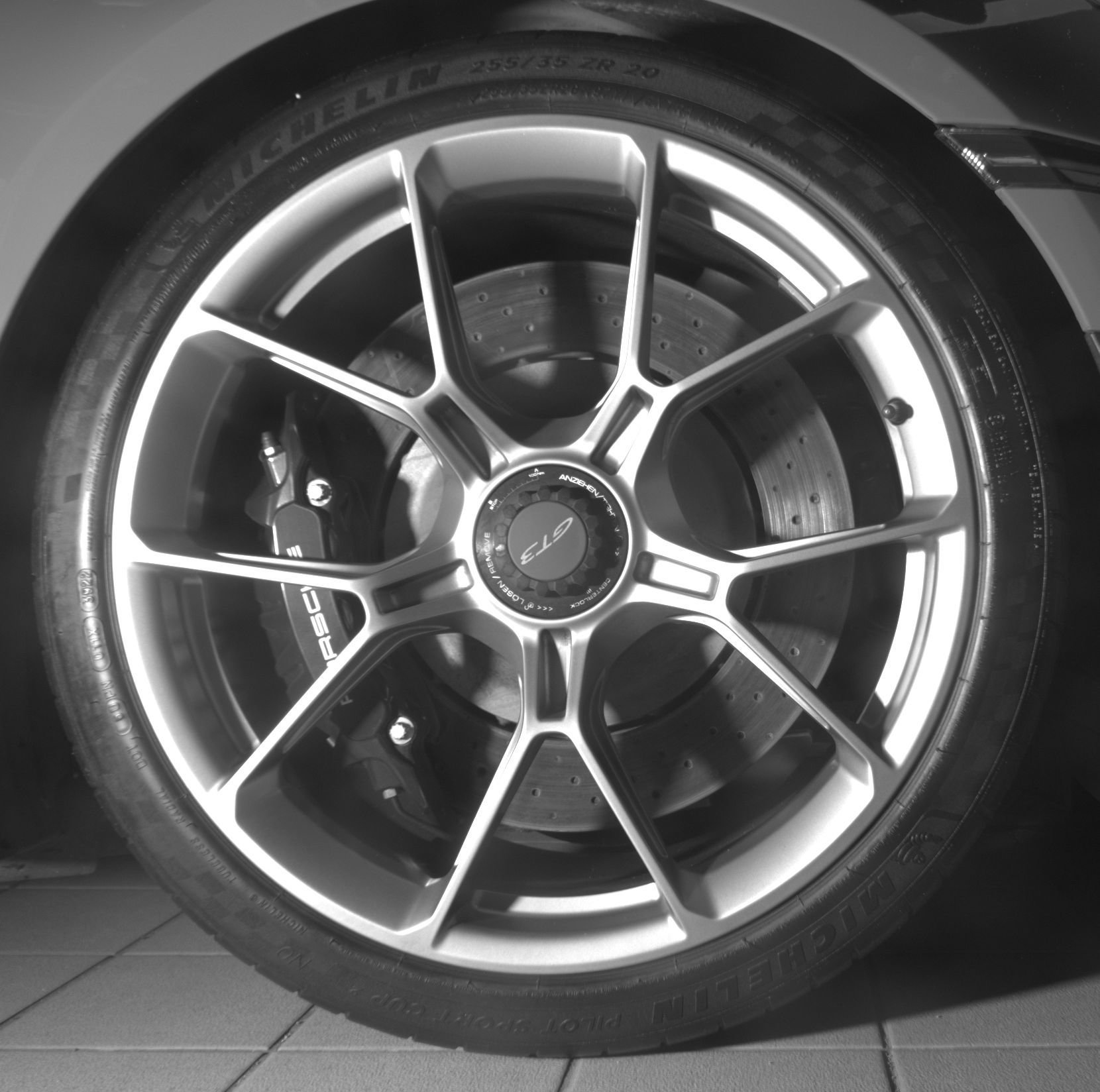 Used 2023 Porsche 911 GT3 RWD image 25