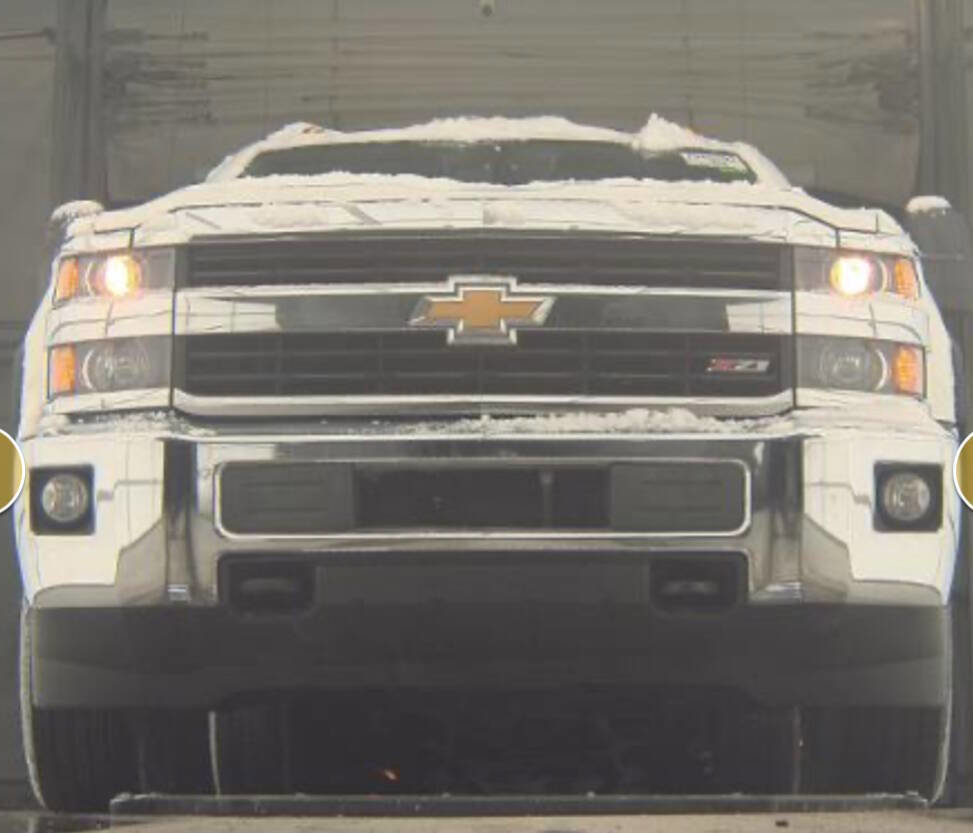 Used 2015 Chevrolet Silverado 3500 LT w/ LT Convenience Package AWD/4WD image 11