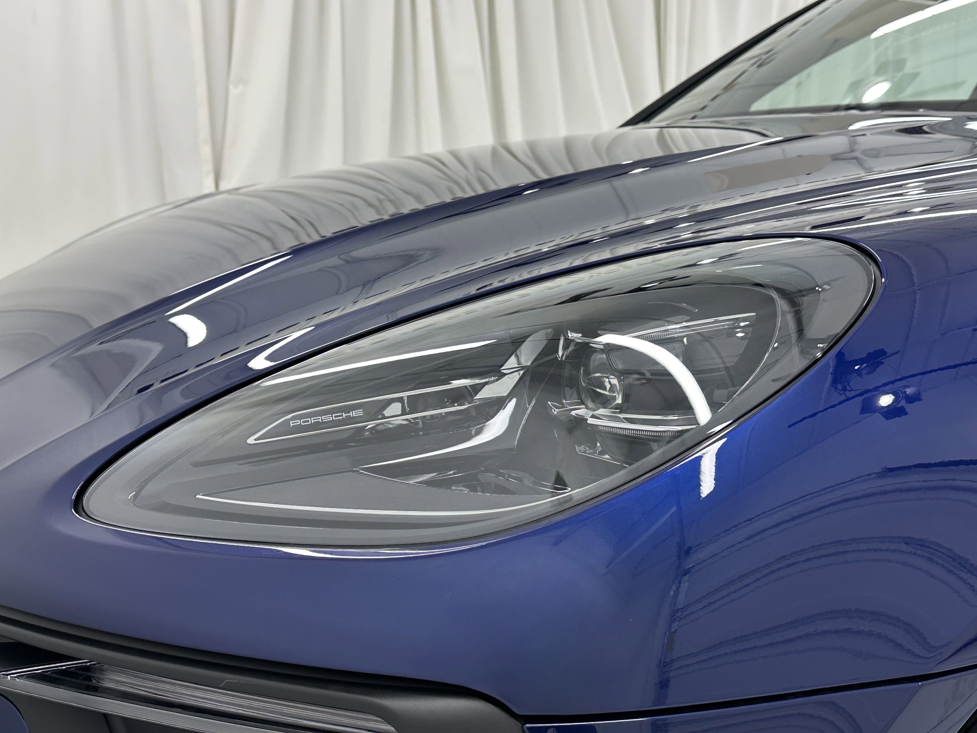 New 2025 Porsche Macan image 17