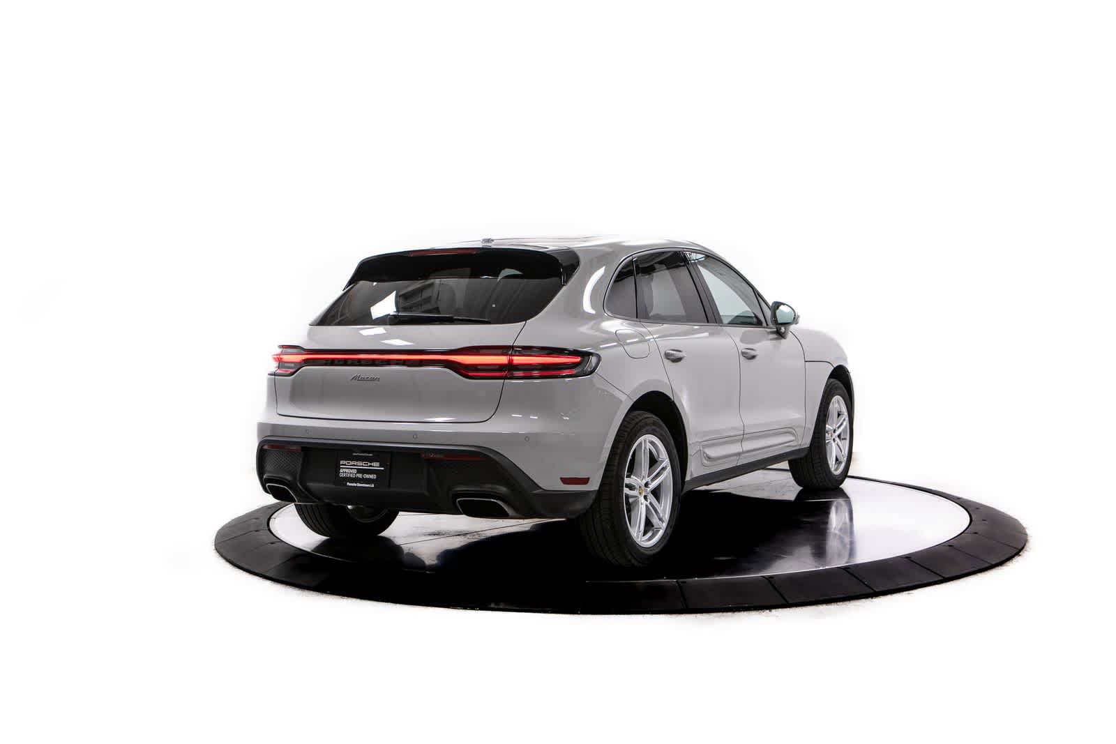 Certified 2026 Porsche Macan AWD/4WD image 7