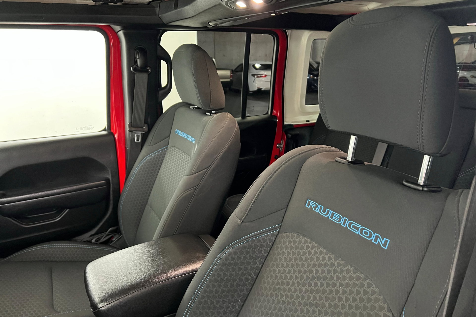 Used 2024 Jeep Wrangler Unlimited Rubicon 4xe image 16