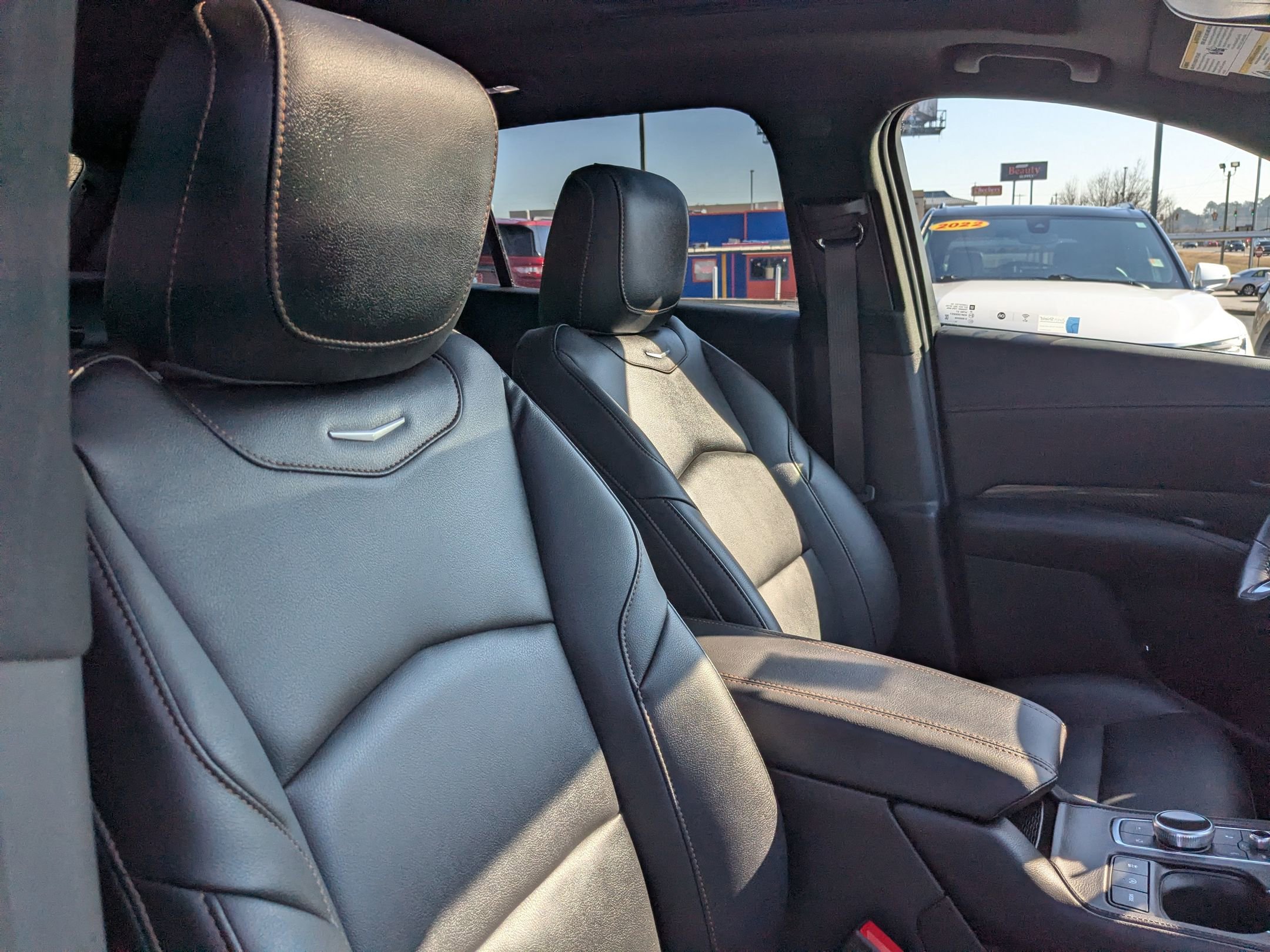 Used 2023 Cadillac XT4 Sport w/ Cold Weather Package image 27