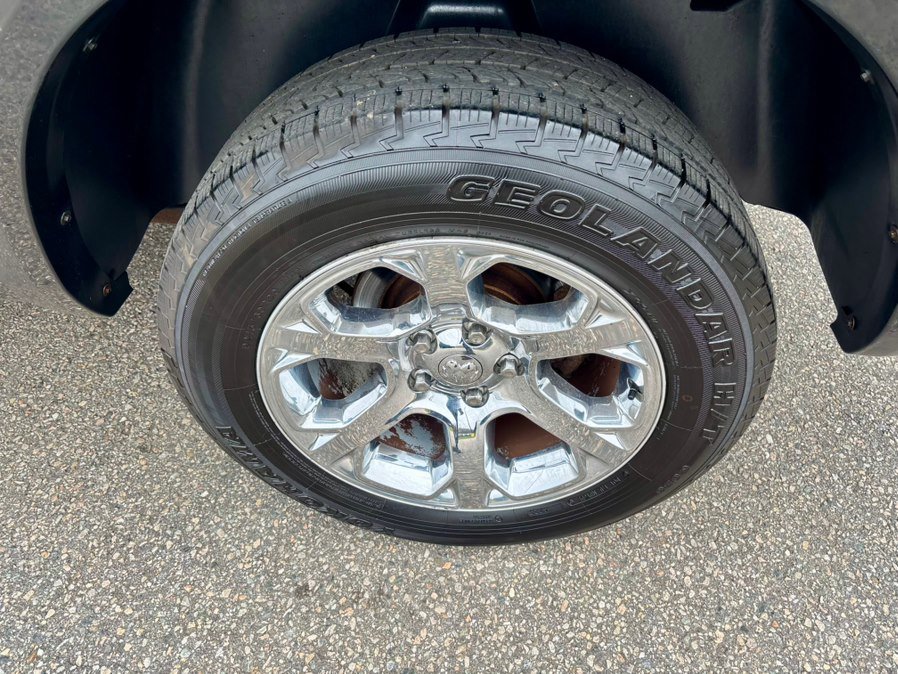 Used 2016 RAM 1500 Laramie w/ Protection Group image 32