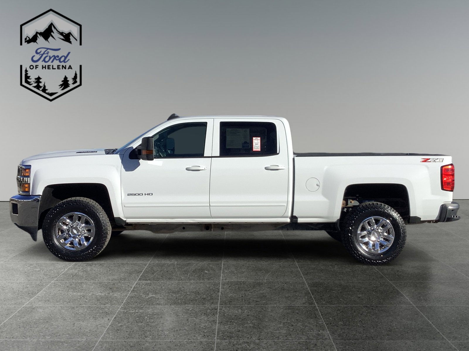 Used 2019 Chevrolet Silverado 2500 LT image 2