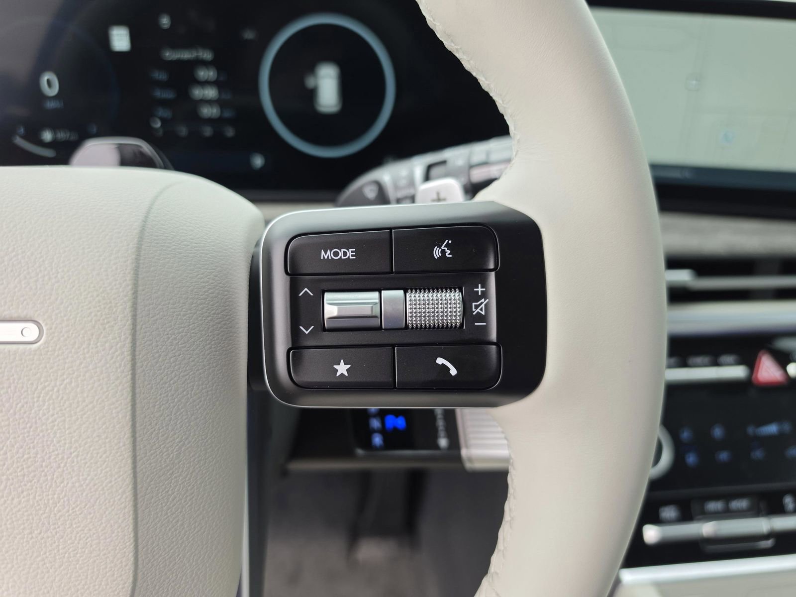 New 2026 Hyundai Santa Fe Limited FWD image 34