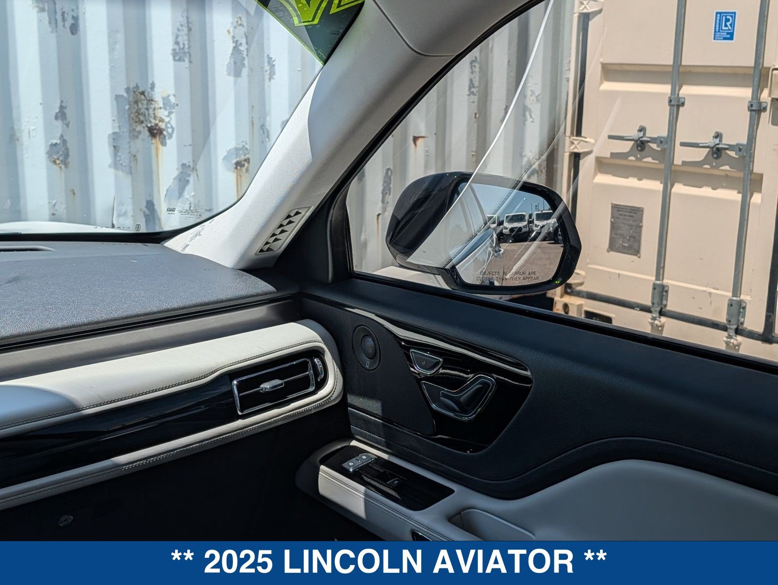 Used 2025 Lincoln Aviator AWD w/ Equipment Group 101A image 20