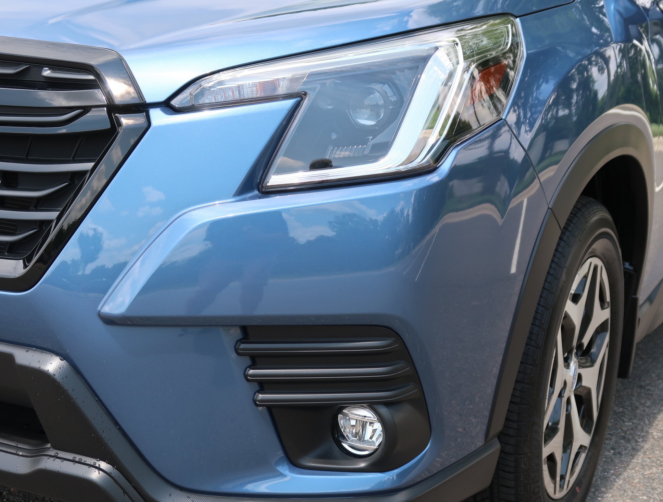 Certified 2024 Subaru Forester Premium AWD/4WD image 4