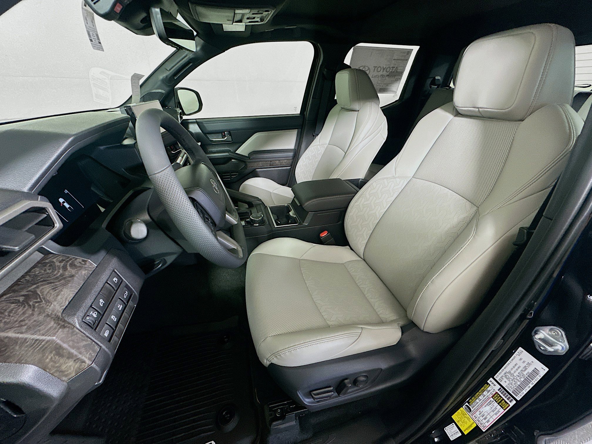 New 2026 Toyota Tacoma Limited AWD/4WD image 9