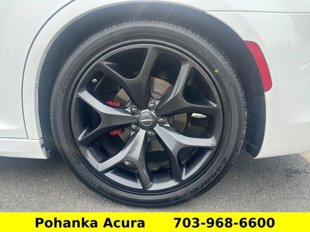 Used 2022 Chrysler 300 S w/ Safetytec Plus Group RWD image 30