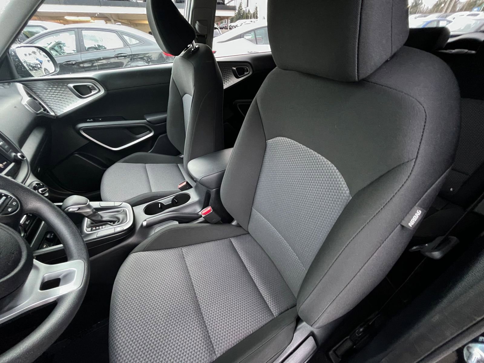 Used 2025 Kia Soul LX w/ LX Technology Package image 36