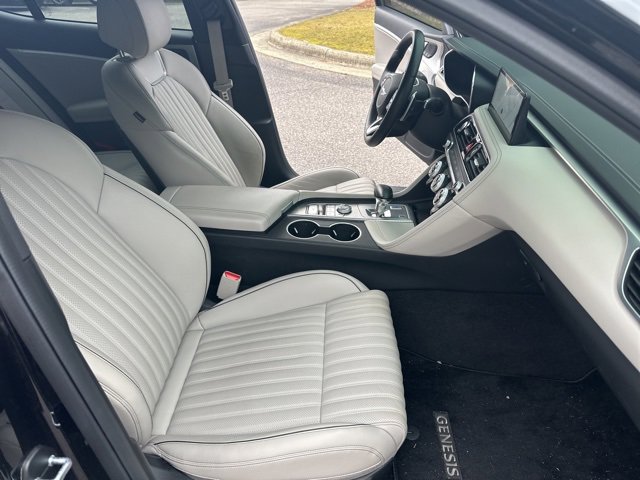 Used 2023 Genesis G70 2.0T w/ Sport Prestige Package image 18